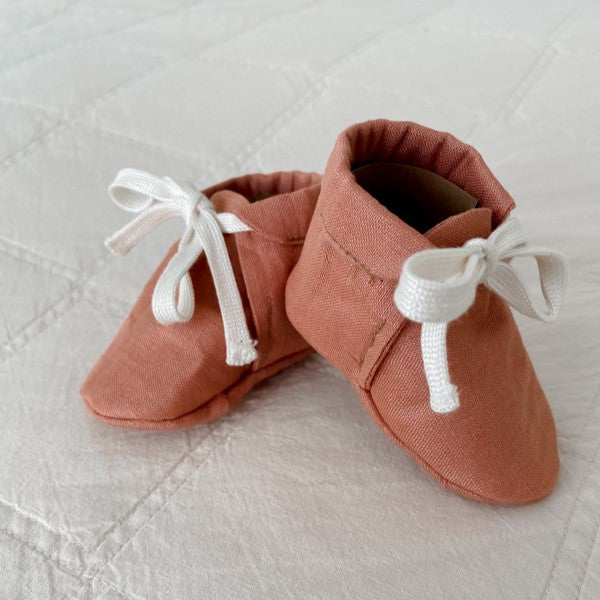 Light Cinnamon Linen Baby Booties